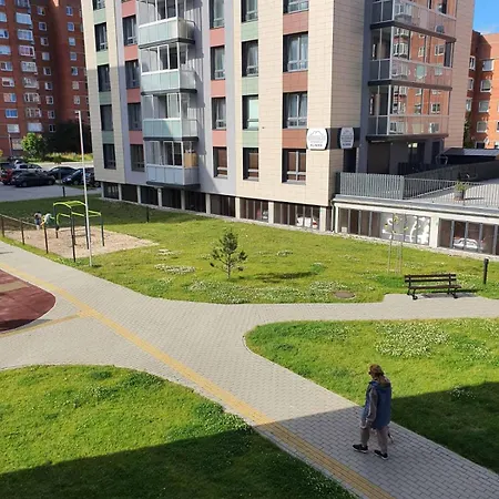 Modern In A New Building * 克莱佩达