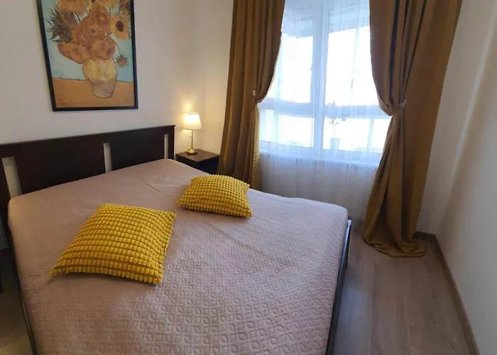 Modern In A New Building 公寓 *